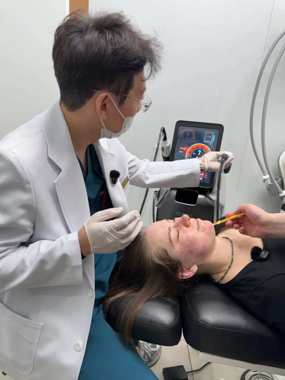 CoolSoniq HIFU lifting at Tune Clinic — 2