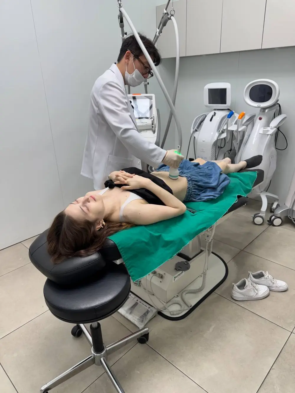 Onda treatment at Tune Clinic — 9
