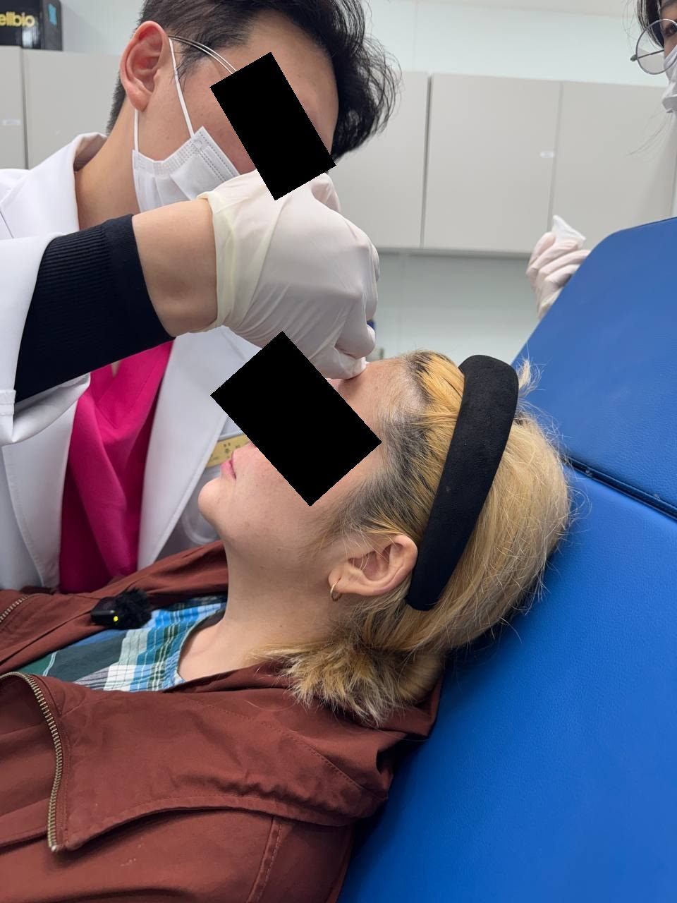 Botox session at Tune Clinic, Apgujeong.