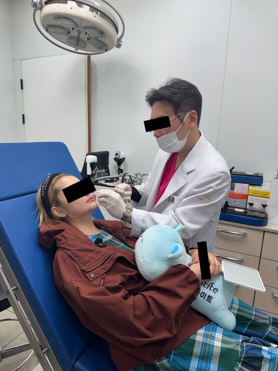 Botox session at Tune Clinic, Apgujeong.