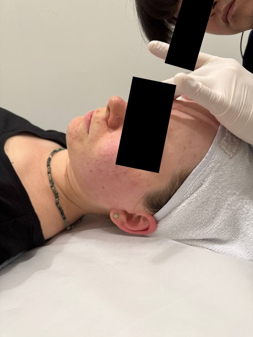 Facial treatment at Tune Clinic, Apgujeong.